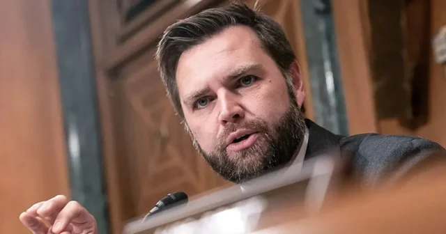 Віцепрезидент США: можливості Росії в наступальних операціях обмежені Венс-заявив,-що-можливості-росіян-у-наступальних-операціях-наближаються-до-нуля