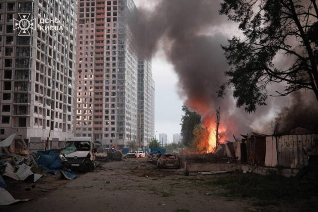 У Києві після атаки РФ масштабні руйнування: є загиблі та багато поранених У-Києві-після-атаки-РФ-масштабні-руйнування:-є-загиблі-та-багато-поранених