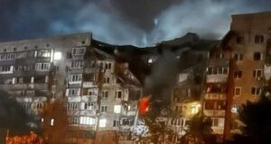 Росія знову вдарила по Києву ракетами та дронами: 11 загиблих, 46 поранених Росія-знову-вдарила-по-Києву-ракетами-та-дронами:-11-загиблих,-46-поранених
