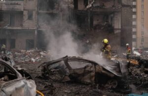 Масований ракетний удар Росії по Україні: жертви та руйнування в Києві «У-дусі-Путіна»-Армія-Росії-атакувала-Україну.-У-Києві-оголосили-жалобу