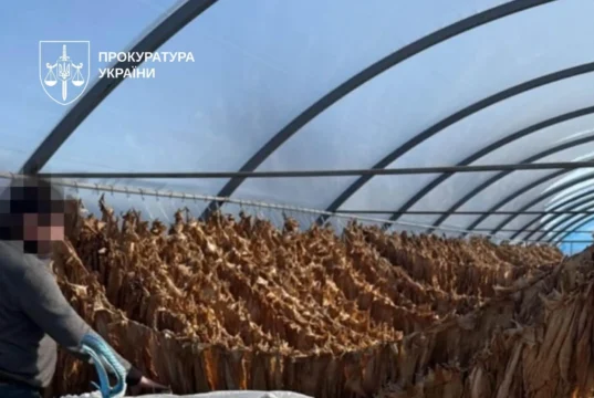 На Тернопільщині викрили підпільну тютюнову фабрику На Тернопільщині викрили підпільну тютюнову фабрику