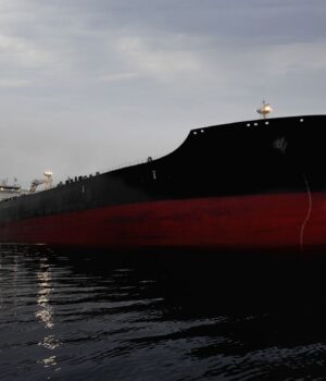tanker_gettyimages_102382121_4991f13d6b885607584838d48ec137b8_1300x820.jpg США покарали Іран за атаки на судна в Ормузькій протоці