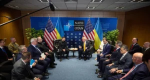 Зеленський та Трамп обговорили зміцнення ППО та мирні ініціативи Обговорили-зміцнення-ППО-та-ідеї-для-наближення-миру-–-Зеленський-заявив-про-"хорошу-зустріч"-із.