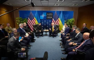 Зеленський та Трамп обговорили зміцнення ППО та мирні ініціативи Обговорили-зміцнення-ППО-та-ідеї-для-наближення-миру-–-Зеленський-заявив-про-"хорошу-зустріч"-із.