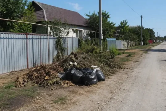 Українців можуть оштрафувати за неприбрану територію біля будинку Українців можуть оштрафувати за неприбрану територію біля будинку