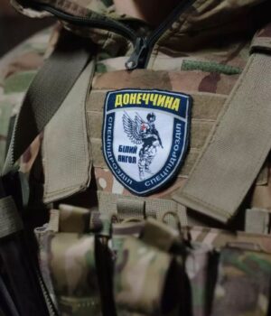 yangol_donechchina_spetspidrozdil_mvs_gov_ua_ef9d075e726ef5c74dc7b291cb9296ef_1300x820.jpg Росіяни дроном атакували евакуаційну місію на Донеччині, є поранені