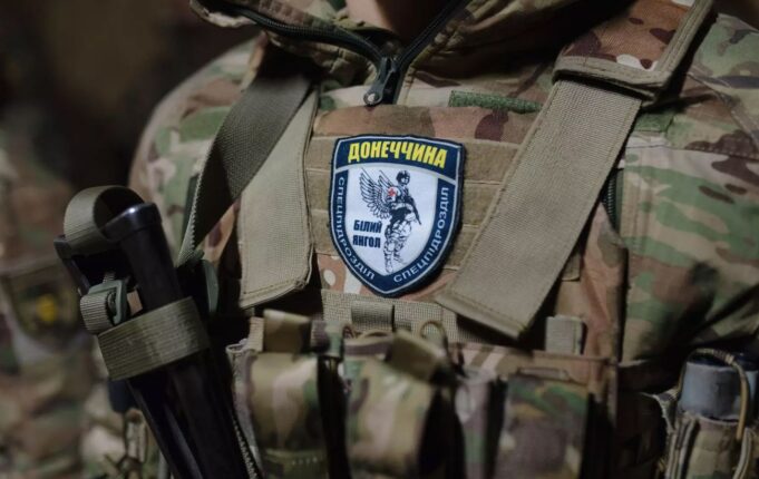 Атака дрону в Дружківці: постраждали п’ятеро людей під час евакуації Росіяни дроном атакували евакуаційну місію на Донеччині, є поранені