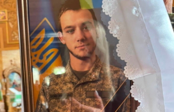На Волині попрощалися із Героєм Владиславом Яблонським На-Волині-попрощалися-із-Героєм-Владиславом-Яблонським