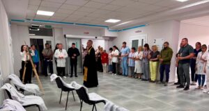 У Нововолинську вшанували пам’ять загиблих медиків У-Нововолинській-громаді-вшанували-пам’ять-медичних-працівників,-які-загинули,-рятуючи-життя-інших