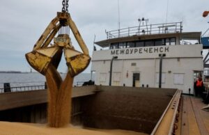 Плани окупантів щодо Маріупольського порту: новий вантажно-пасажирський хаб на півдні України Маріупольські-«Нью-Васюки»-Окупанти-заявили-про-нові-плани-на-порт.-Що-за-цим-стоїть