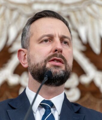 Вшанування пам’яті жертв Волинської трагедії: заходи в Волині за участю польського міністра Глава польського Міноборони приїде на Волинь в роковини трагедії