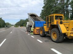 Дорожники комплексно оновили ділянку траси з Луцька до Рівного Дорожники-комплексно-оновили-ділянку-траси-з-Луцька-до-Рівного