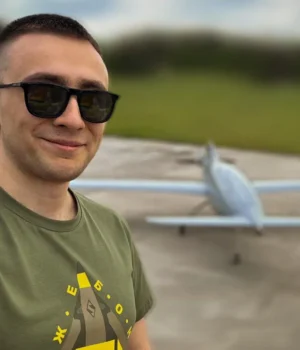 БПЛА-замість-ракет:-українські-deep-strike-дрони-виконують-завдання,-які-раніше-покладали-виключно-на-ракетне-озброєння. БПЛА-замість-ракет:-українські-deep-strike-дрони-виконують-завдання,-які-раніше-покладали-виключно-на-ракетне-озброєння.
