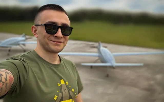 Українські безпілотники Deep Strike замінюють ракети у військових операціях БПЛА-замість-ракет:-українські-deep-strike-дрони-виконують-завдання,-які-раніше-покладали-виключно-на-ракетне-озброєння.