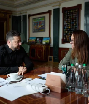 photo_2026_07_12_15_40_30.webp Свириденко після зустрічі із Зеленським заявила про готовність працювати далі
