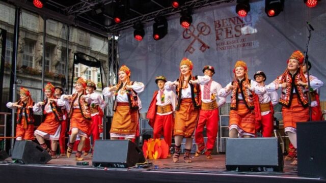 Танцювальний ансамбль «Із перцем»: підтримка української культури в Німеччині «Це-підтримка-своїх-за-кордоном»:-як-український-ансамбль-об’єднав-дітей-біженців-у-Мюнхені