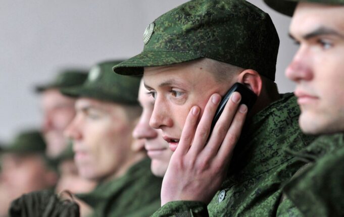 Російські регіони вимагають від бізнесу надати працівників для війни в Україні У РФ влада вимагає від бізнесу відправляти працівників на війну або платити гроші, – ЗМІ