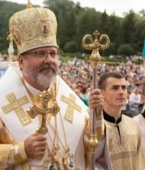 5m_902m45.webp У Зарваниці відбулася загальнонаціональна проща УГКЦ