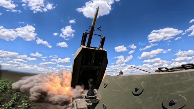 РСЗВ HIMARS в Україні: Вплив на бойові дії та нові завдання «Наче-після-«Запорожця»-сів-на-«Мерседес».-Десантники-ЗСУ-почали-працювати-з-himars