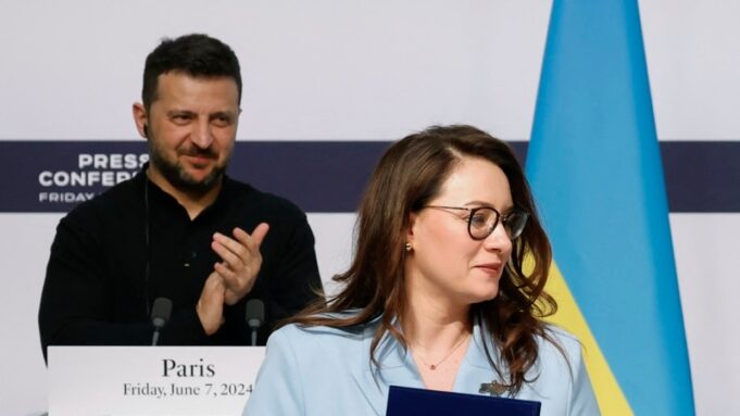 Зміна прем’єр-міністра в Україні: Юлія Свириденко йде у відставку «Знову-переставляють-ліжка».-Що-стоїть-за-урядовими-змінами-Зеленського?