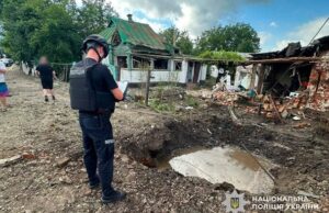 Дрон РФ влучив у житловий будинок: одна людина загинула, двоє поранені Дрон-РФ-влучив-у-житловий-будинок:-одна-людина-загинула,-двоє-поранені
