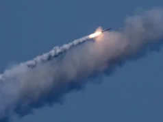 Вибухи в Києві: російська атака балістичними ракетами У-Києві-пролунала-серія-вибухів-під-час-атаки-балістичними-ракетами,-працює-ППО