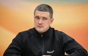 Михайло Федоров під загрозою: чи залишиться він міністром оборони України? Чи-втратить-Михайло-Федоров-посаду-міністра-оборони.-Що-відомо-про-можливу-відставку?