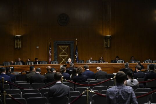 Сенатори США закликають ухвалити санкційний законопроєкт проти Росії без змін У Сенаті хочуть ухвалити санкції проти Росії без змін, які пропонував Трамп