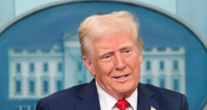 У США випустять скандальні монети в 1 долар з Трампом У-США-випустять-скандальні-монети-в-1-долар-з-Трампом