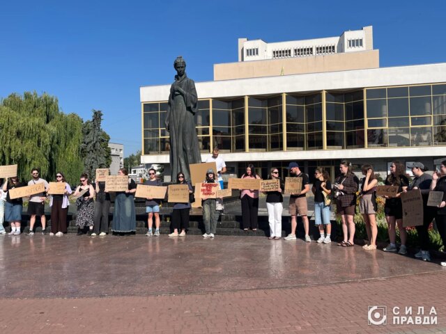 У Луцьку вимагають не звільняти Федорова з посади міністра оборони У-Луцьку-вимагають-не-звільняти-Федорова-з-посади-міністра-оборони