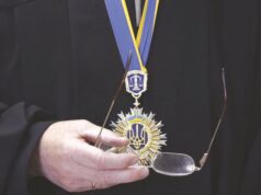 ВРП без розгляду повернула скаргу щодо судді Залізничного райсуду Львова Іванни Іванюк, дружини одіозного Володимира... ВРП без розгляду повернула скаргу щодо судді Залізничного райсуду Львова Іванни Іванюк, дружини одіозного Володимира...