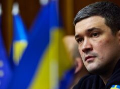 Зеленський звільнив Федорова з посади міністра оборони: нові призначення та протести в Києві «Вова,-ти-знов-обрав-совок»-Між-Сирським-і-Федоровим-Зеленський-обрав-головкома-Але-призначив-у.