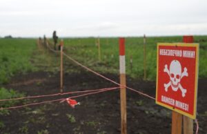 Україна: гуманітарне розмінування та його виклики 174-тисячі-квадратних-кілометрів-небезпеки:-як-розміновують-Україну