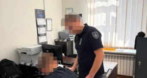 Поліцейському з Полтави повідомили про підозру після доставлення чоловіка до ТЦК Поліцейському з Полтави повідомили про підозру після доставлення чоловіка до ТЦК