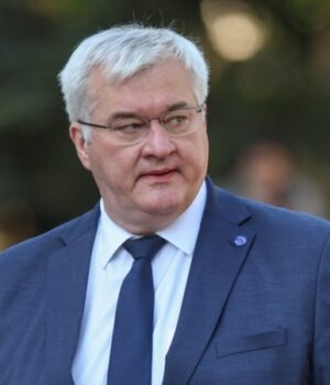 Сибіга-їде-до-Китаю.-Пекін-побачив-шанс-на-швидке-перемир’я? Сибіга-їде-до-Китаю.-Пекін-побачив-шанс-на-швидке-перемир’я?