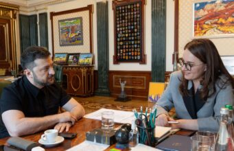 Зеленський продовжує переконувати Свириденко стати послом України в США Свириденко ще у команді? FT дізналося, куди Зеленський хоче її призначити