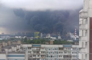 Паніка в РФ: українські дони знищили склади “російського Амазону” Паніка-в-РФ:-українські-дони-знищили-склади-“російського-Амазону”