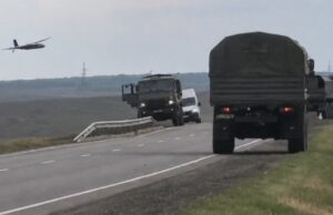 Українські дрони посилюють удари по російських логістичних маршрутах Україна-змінює-правила-війни.-Росія-шукає-захист-від-middle-strike
