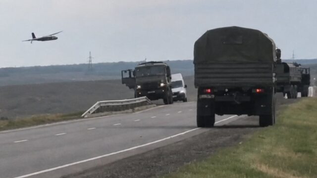 Українські дрони посилюють удари по російських логістичних маршрутах Україна-змінює-правила-війни.-Росія-шукає-захист-від-middle-strike