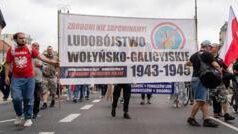Зміна ставлення поляків до українських біженців: опитування показало вперше більшість противників У-Польщі-вперше-противників-надання-притулку-українцям-більше-ніж-прихильників-–-опитування
