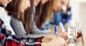 В Україні стартував прийом заяв до вишів В Україні стартував прийом заяв до вишів