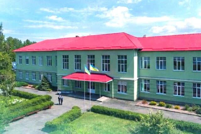 На ремонт ліцею неподалік Луцька витратять 9 млн На-ремонт-ліцею-неподалік-Луцька-витратять-9-млн
