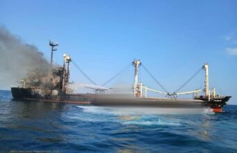 Росія прицільно запустила ракети по судну з зерном у Чорному морі: п’ять моряків загинули Росія-прицільно-запустила-ракети-по-судну-з-зерном-у-Чорному-морі:-п’ять-моряків-загинули