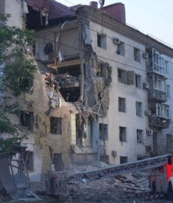 Авіаудар по Запоріжжю: кількість постраждалих зросла до 42 осіб Кількість постраждалих у Запоріжжі після удару КАБами різко зросла: серед них діти