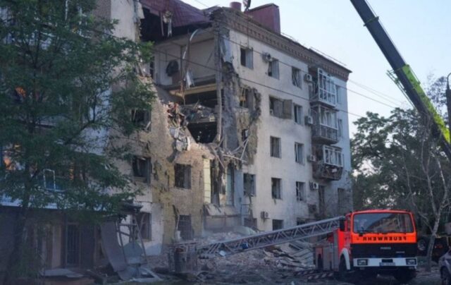 Авіаудар по Запоріжжю: кількість постраждалих зросла до 42 осіб Кількість постраждалих у Запоріжжі після удару КАБами різко зросла: серед них діти
