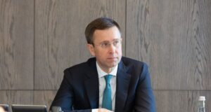 В Україні розробляють нові заходи для захисту цивільного судноплавства після атаки Росії Корецький готує з військовими рішення через атаки РФ на цивільні судна