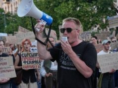 У Києві та інших містах вже п’ятий день тривають протести (фото, відео) У-Києві-та-інших-містах-вже-п’ятий-день-тривають-протести-(фото,-відео)