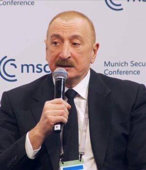 Делегації-Німеччини-та-РФ-провели-таємні-переговори-щодо-України-в-Азербайджані,-–-Алієв Делегації-Німеччини-та-РФ-провели-таємні-переговори-щодо-України-в-Азербайджані,-–-Алієв