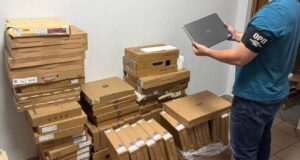 Волинянин віз через кордон контрабандні ноутбуки на 800 тисяч Волинянин-віз-через-кордон-контрабандні-ноутбуки-на-800-тисяч