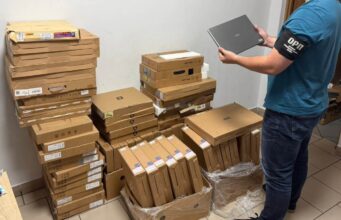 Волинянин віз через кордон контрабандні ноутбуки на 800 тисяч Волинянин-віз-через-кордон-контрабандні-ноутбуки-на-800-тисяч